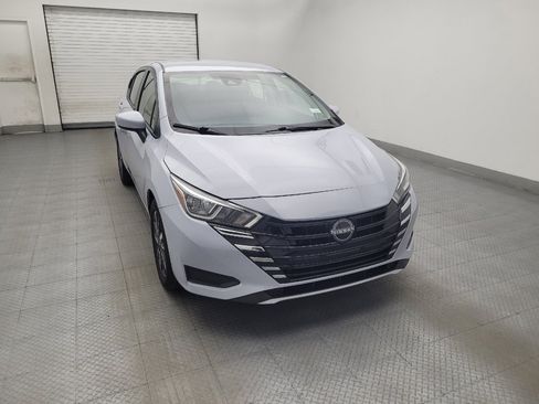 Used 2024 Nissan Versa SV FWD image 14