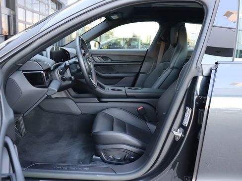 Used 2022 Porsche Taycan 4 Cross Turismo image 34