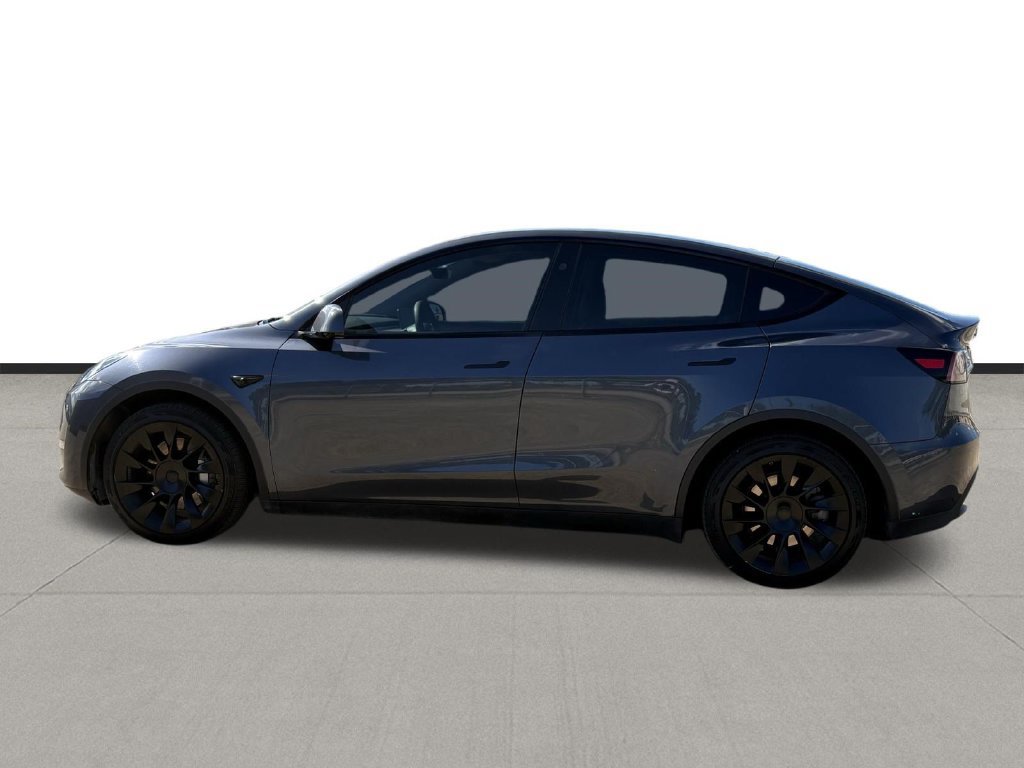 Used 2023 Tesla Model Y Long Range AWD/4WD image 2
