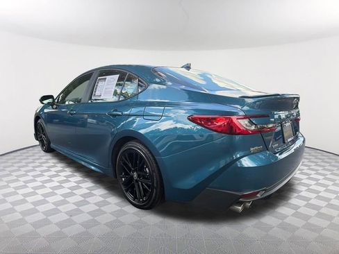 Used 2025 Toyota Camry SE w/ Multimedia Upgrade Package FWD image 7
