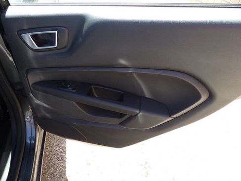 Used 2015 Ford Fiesta SE w/ Comfort Package FWD image 14