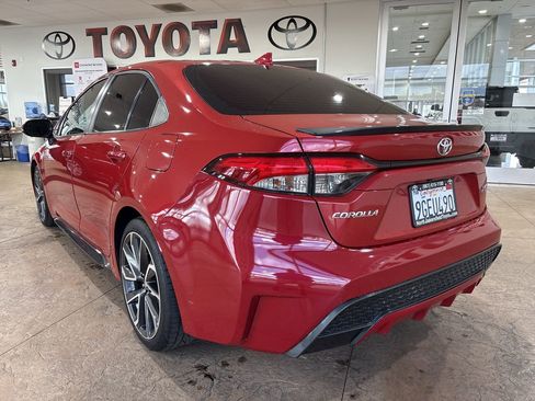 Used 2020 Toyota Corolla XSE image 8
