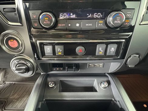 Used 2019 Nissan Titan Platinum Reserve w/ Platinum Utility Package AWD/4WD image 23