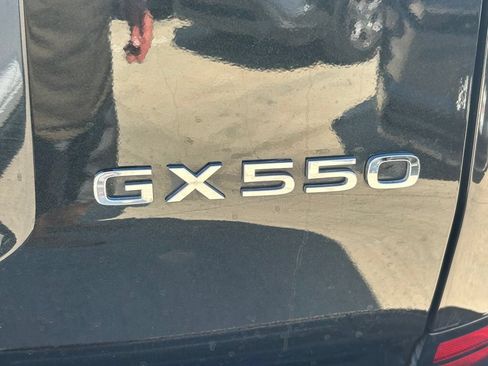 Used 2025 Lexus GX 550 AWD/4WD image 13