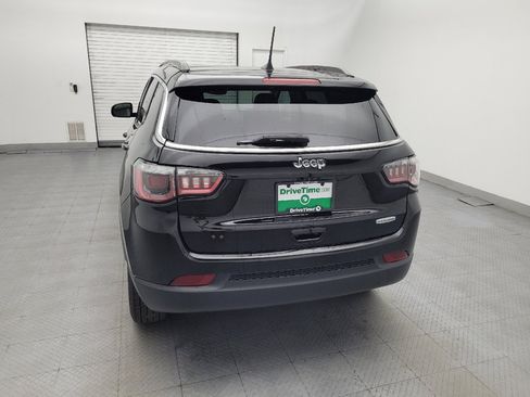 Used 2020 Jeep Compass Latitude FWD image 6
