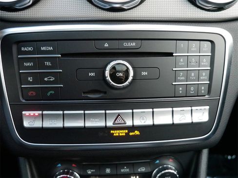 Used 2020 Mercedes-Benz GLA 250 4MATIC image 20