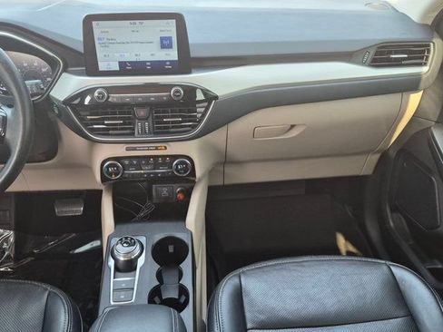 Used 2021 Ford Escape SE w/ Convenience Package FWD image 14