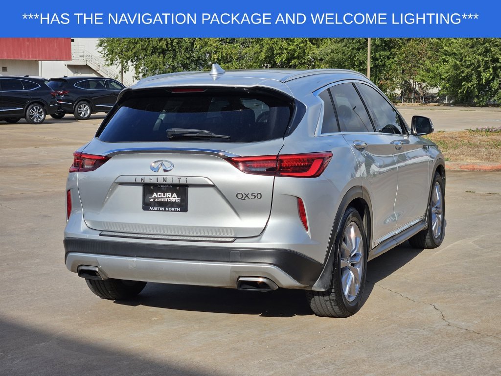 Used 2019 INFINITI QX50 Luxe w/ Navigation Package FWD image 6