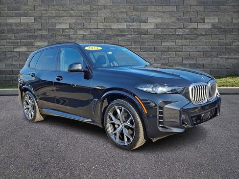 Used 2024 BMW X5 xDrive40i w/ M Sport Package image 1