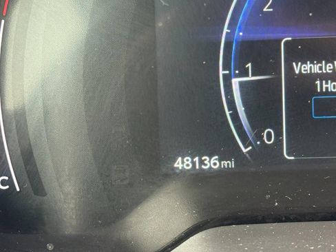 Used 2024 Toyota Corolla Cross XLE image 18