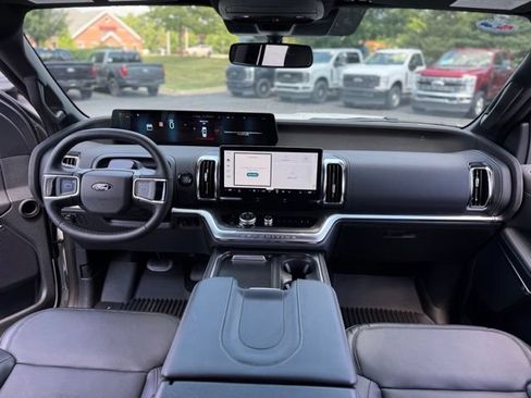 New 2026 Ford Expedition Platinum w/ Stealth Performance Package AWD/4WD image 2