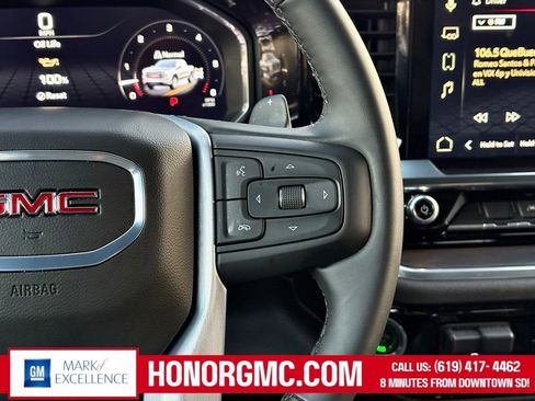 Used 2026 GMC Sierra 1500 SLT w/ SLT Premium Package AWD/4WD image 31