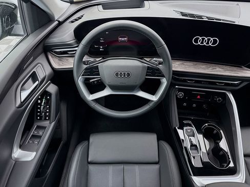 Used 2025 Audi Q5 2.0T Premium Plus w/ Premium Plus image 10