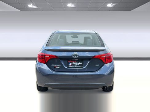 Used 2017 Toyota Corolla SE w/ Carpet Mat Package (TMS) FWD image 10