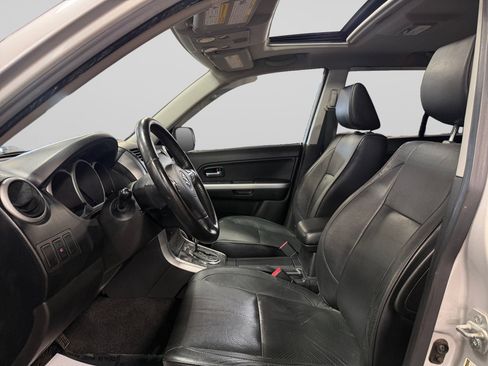 Used 2013 Suzuki Grand Vitara Limited AWD/4WD image 15