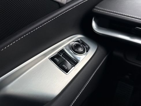 Used 2025 Chevrolet Corvette Stingray Coupe w/ 1LT image 29