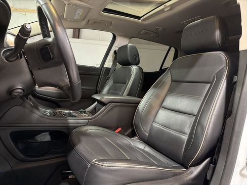 Used 2021 GMC Acadia Denali image 22