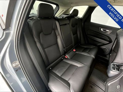 Certified 2023 Volvo XC60 B5 Ultimate w/ Climate Package image 36