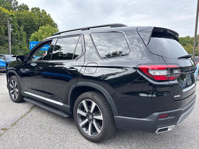 Certified 2023 Honda Pilot Touring image 5