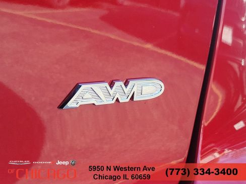 New 2026 Chrysler Pacifica Select AWD/4WD image 7