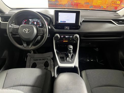 Certified 2025 Toyota RAV4 XLE FWD image 21