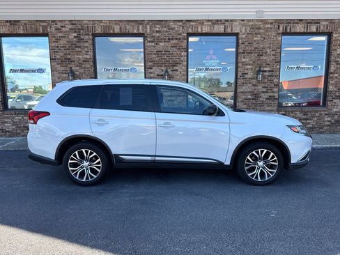 Used 2016 Mitsubishi Outlander ES FWD image 6
