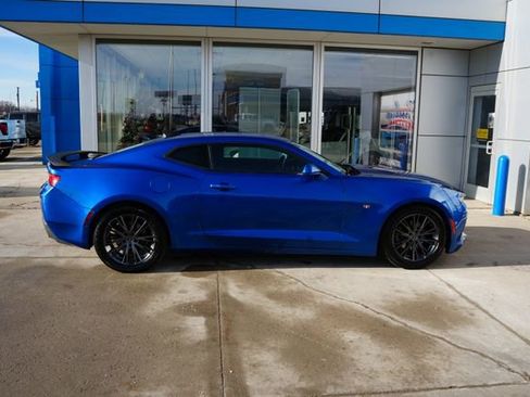 Used 2018 Chevrolet Camaro LT image 27