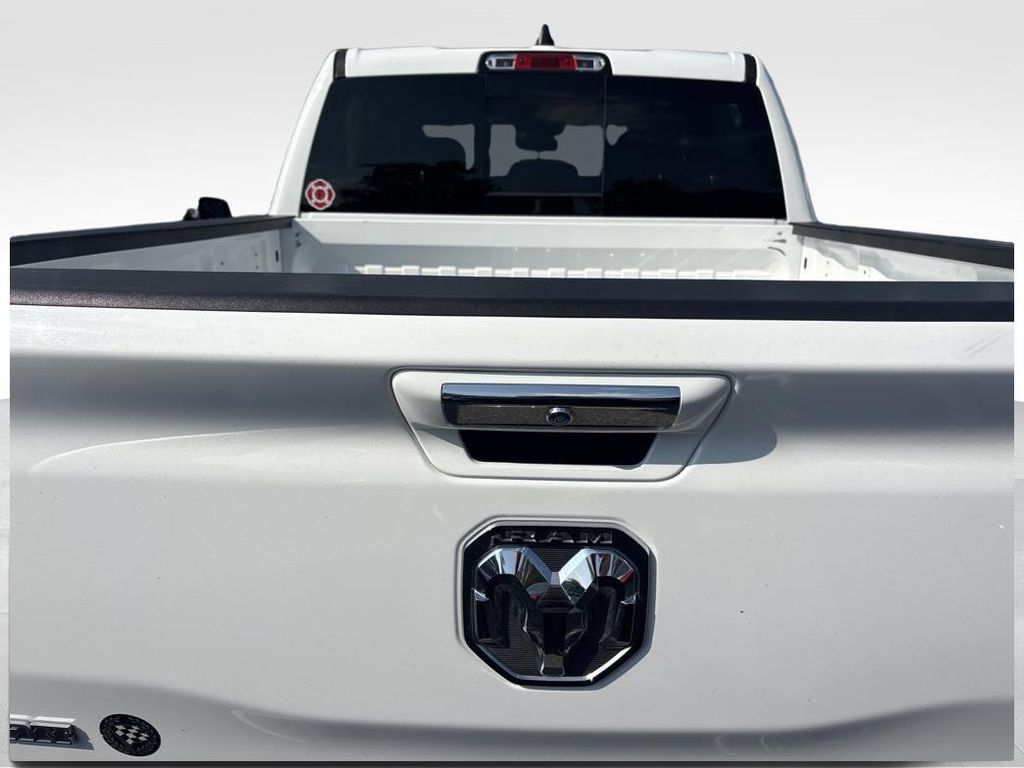 Used 2019 RAM 1500 Big Horn RWD image 7