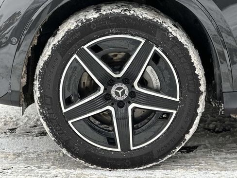 Certified 2025 Mercedes-Benz GLC 300 4MATIC image 8