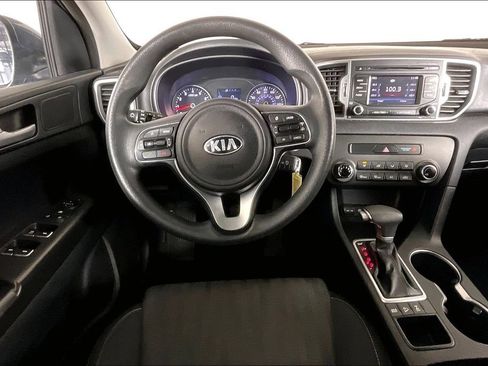 Used 2017 Kia Sportage LX AWD/4WD image 4