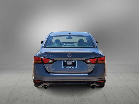 Used 2023 Nissan Altima 2.5 SV w/ SV Premium Package FWD image 7