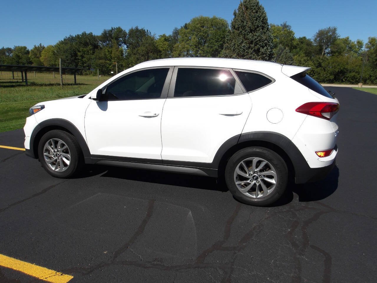 Used 2016 Hyundai Tucson SE w/ Option Group 02 FWD image 12
