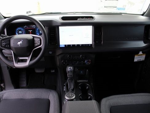 New 2025 Ford Bronco 4-Door image 10