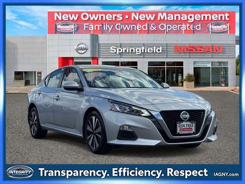 Used 2022 Nissan Altima 2.5 SV AWD/4WD image 1