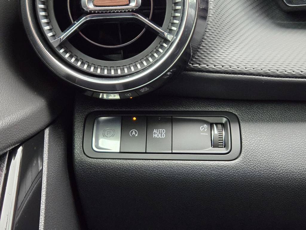 Used 2026 Chevrolet Equinox LT FWD image 21