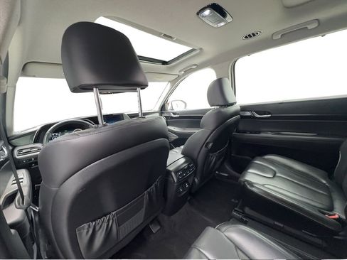 Used 2022 Hyundai Palisade Limited FWD image 25