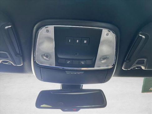 Used 2019 Chrysler 300 S w/ S Model Appearance Package RWD image 20