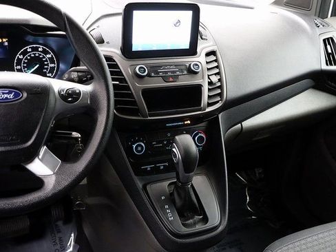 Used 2022 Ford Transit Connect XLT image 12