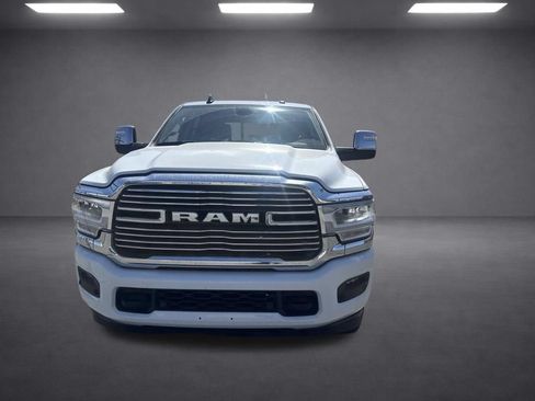 Used 2024 RAM 2500 Laramie AWD/4WD image 9