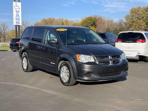 Used 2016 Dodge Grand Caravan SE w/ Quick Order Package 29E SE image 11