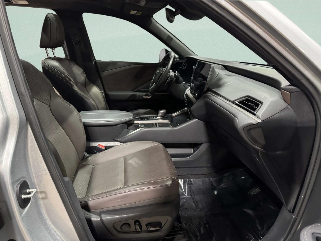 Used 2024 Lexus TX 350 AWD w/ Captains Chair Package image 31