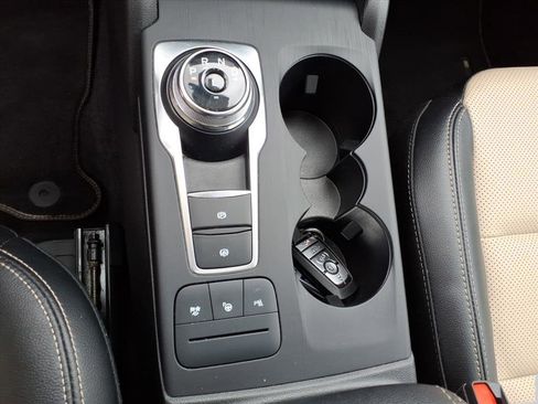 Used 2022 Ford Escape Titanium w/ Titanium Elite Package image 20