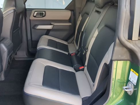 Used 2023 Ford Bronco Wildtrak image 19