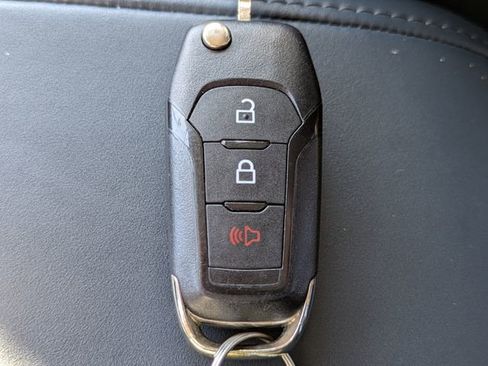 Certified 2024 Ford Maverick XLT image 26