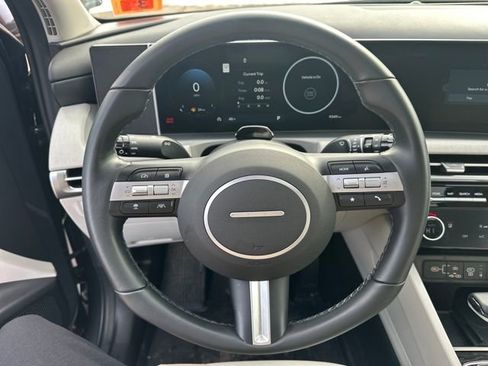 Certified 2025 Hyundai Tucson SEL image 17