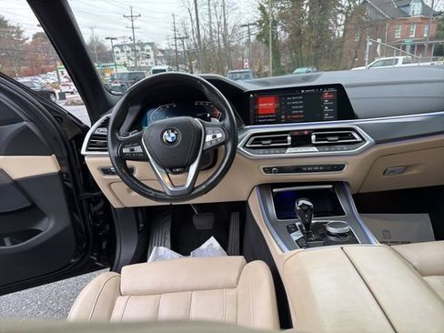 Used 2022 BMW X5 xDrive40i w/ Luxury Seating Package image 17