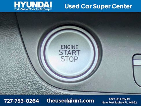 Certified 2023 Hyundai Elantra Limited FWD image 35
