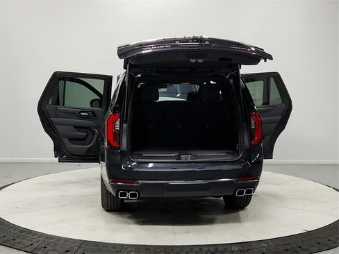 New 2026 GMC Yukon AT4 image 14