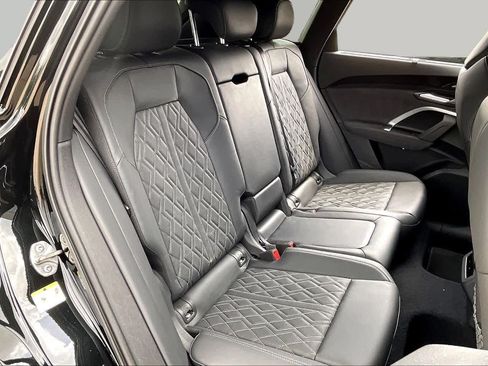 Used 2025 Audi SQ5 Premium Plus AWD/4WD image 19