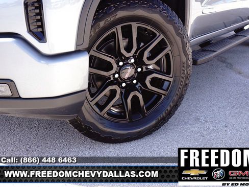 New 2025 GMC Sierra 1500 Elevation w/ Elevation Premium Package image 9